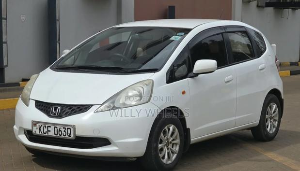 Honda Fit Automatic 2008 White