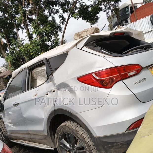 Hyundai Santa Fe 2015 White