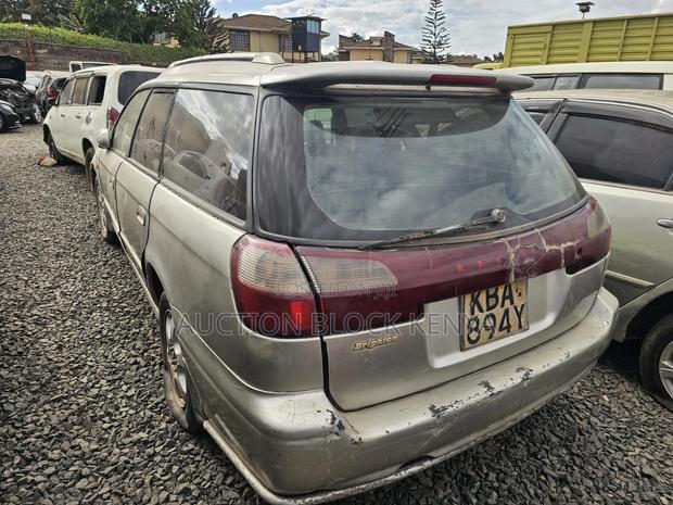 Subaru Legacy 2001 Silver