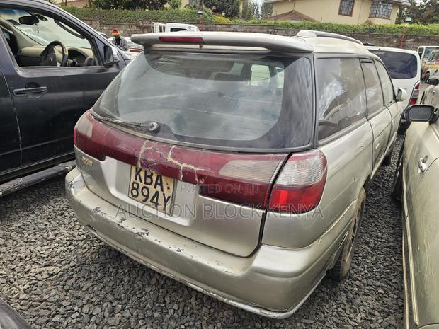 Subaru Legacy 2001 Silver