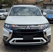 Mitsubishi Outlander 2.4 PHEV AWD 2019 Pearl for sale