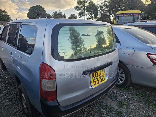 Toyota Probox 1.3 DX 2WD 2016 Silver