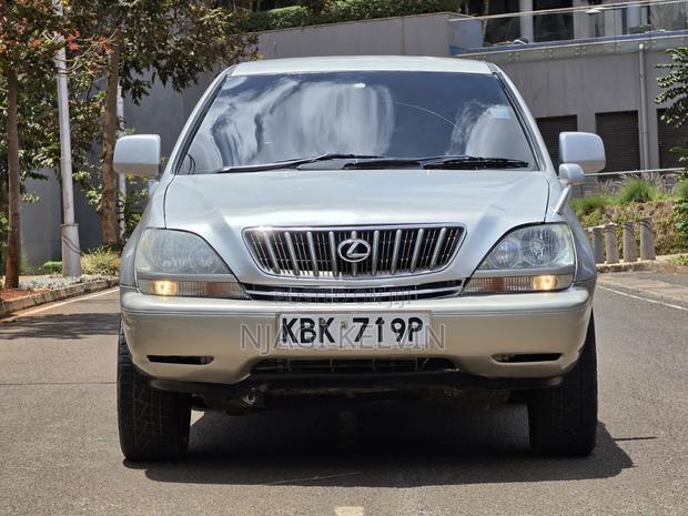 Toyota Harrier 3.0 V6 2002 Silver
