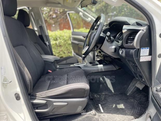 Toyota Hilux 2.4 Diesel 2020 Black