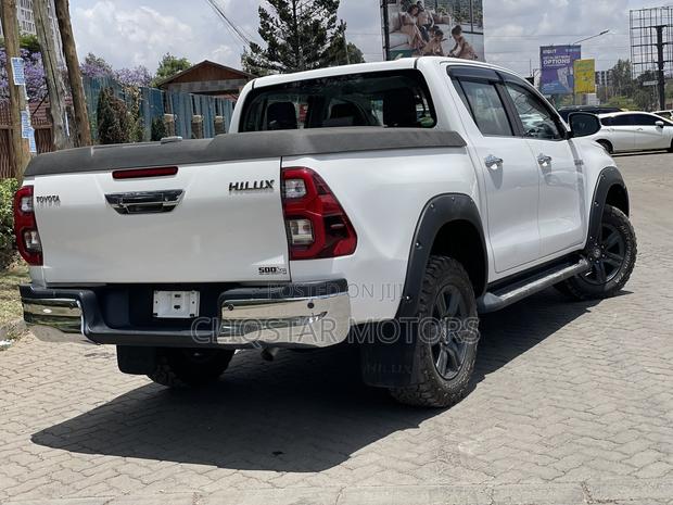 Toyota Hilux 2.4 Diesel 2020 Black