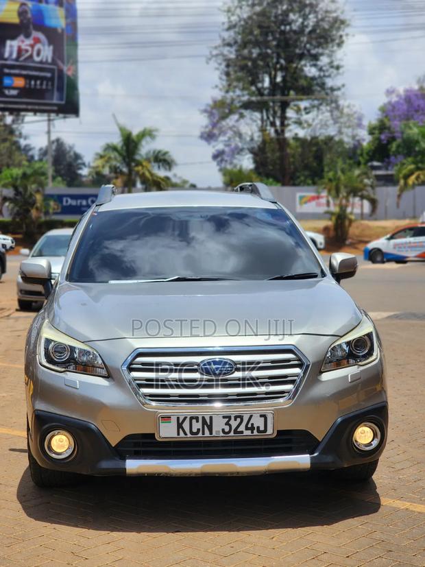 Subaru Outback 2.5i 4dr Wagon AWD (2.5L 4cyl CVT) 2015 Gold