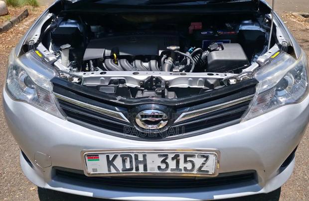 Toyota Corolla Fielder 2015