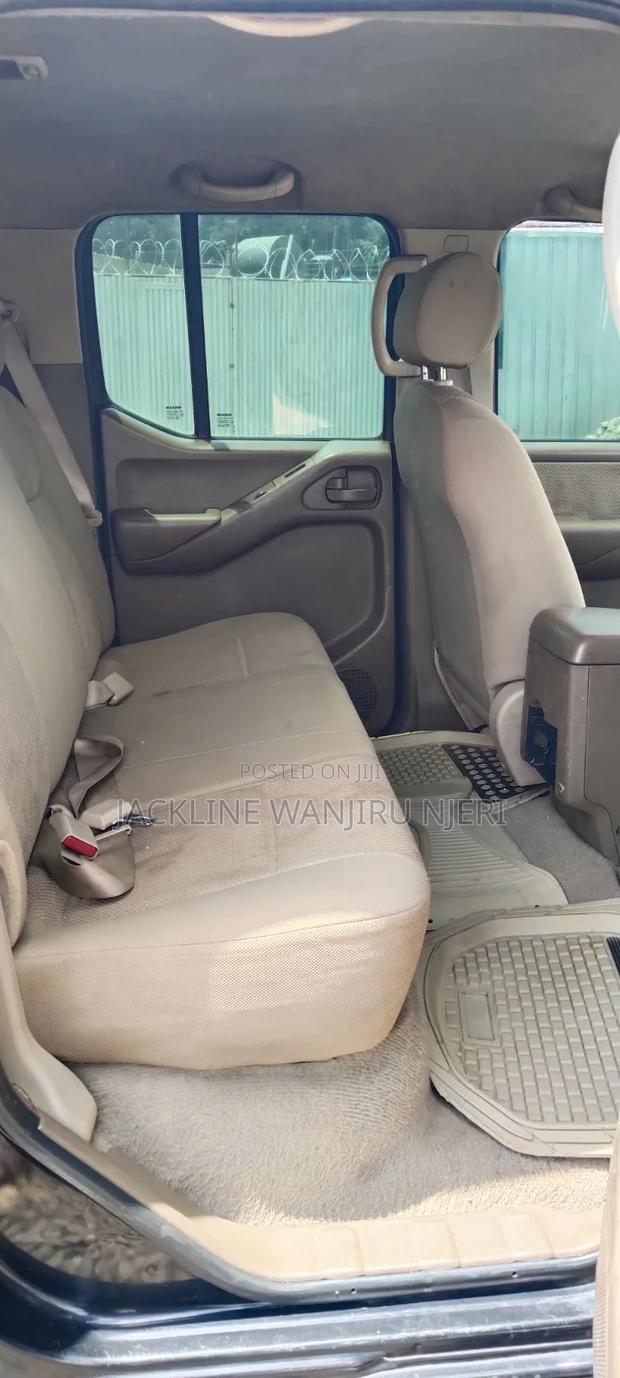 Nissan Navara 2.5 dCi 4x4 2007 Black