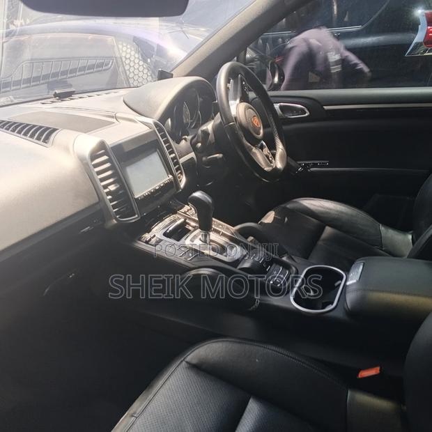 Porsche Cayenne 2017 Black