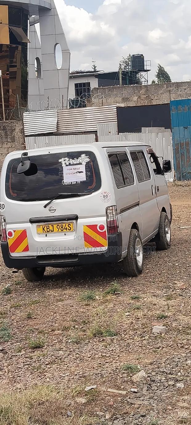 Toyota Grand HiAce G 3.0 Diesel Turbo 4WD 8-Seater 2002 White