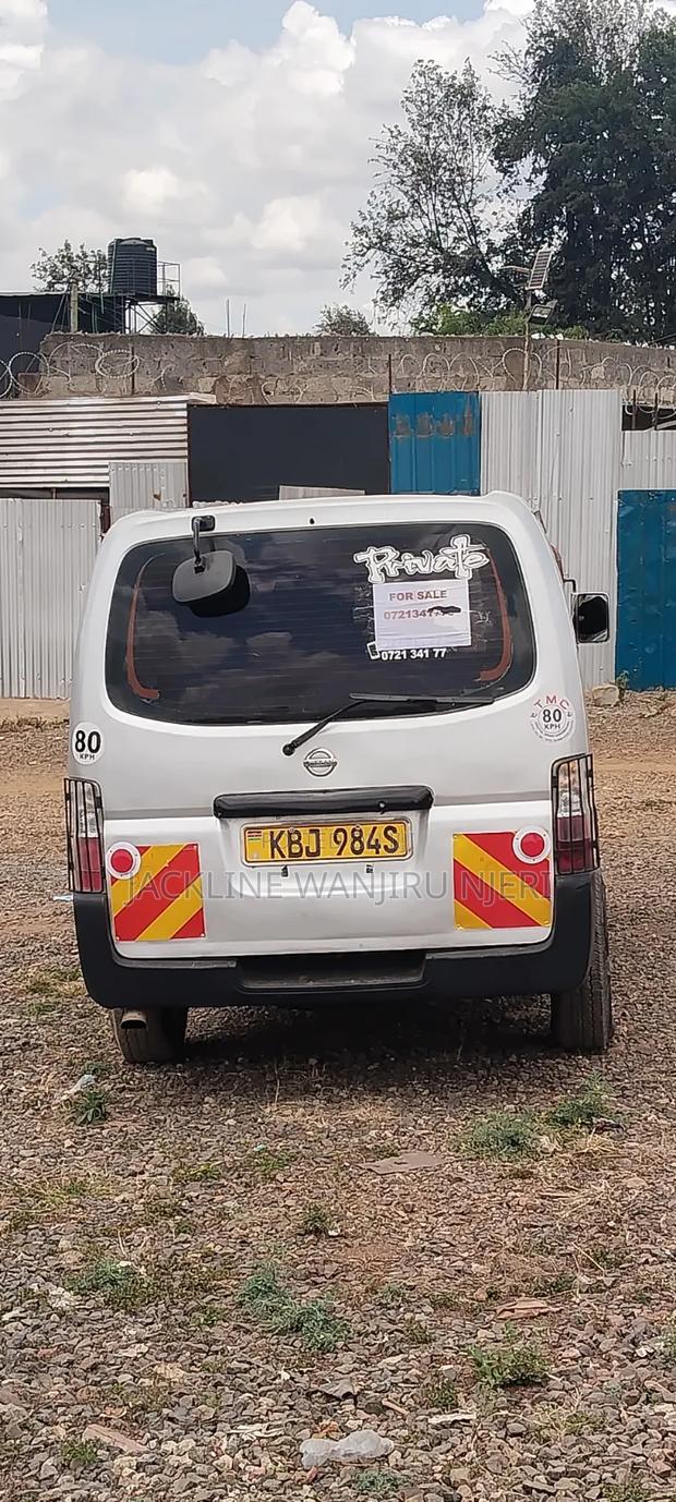 Toyota Grand HiAce G 3.0 Diesel Turbo 4WD 8-Seater 2002 White