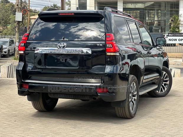 Toyota Land Cruiser Prado 2019 Black