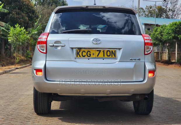 Toyota RAV4 2009 Silver