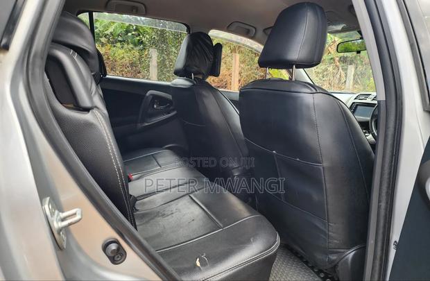 Toyota RAV4 2009 Silver
