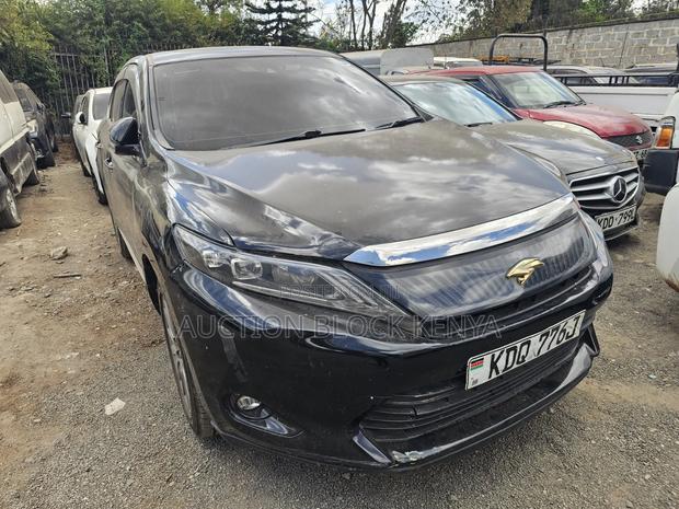 Toyota Harrier 2017 Black