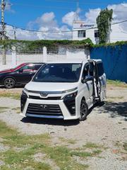 Toyota Voxy 2019 Pearl for sale