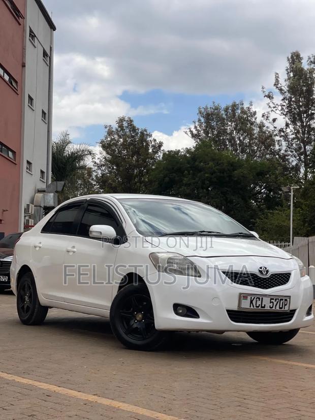 Toyota Belta 2010 White