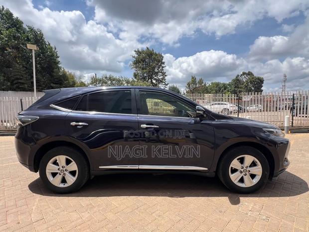 Toyota Harrier 2.0 2014 Black