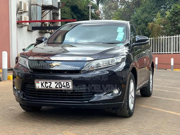 Toyota Harrier 2.0 2014 Black