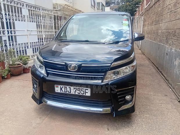Toyota Voxy 2016 Black