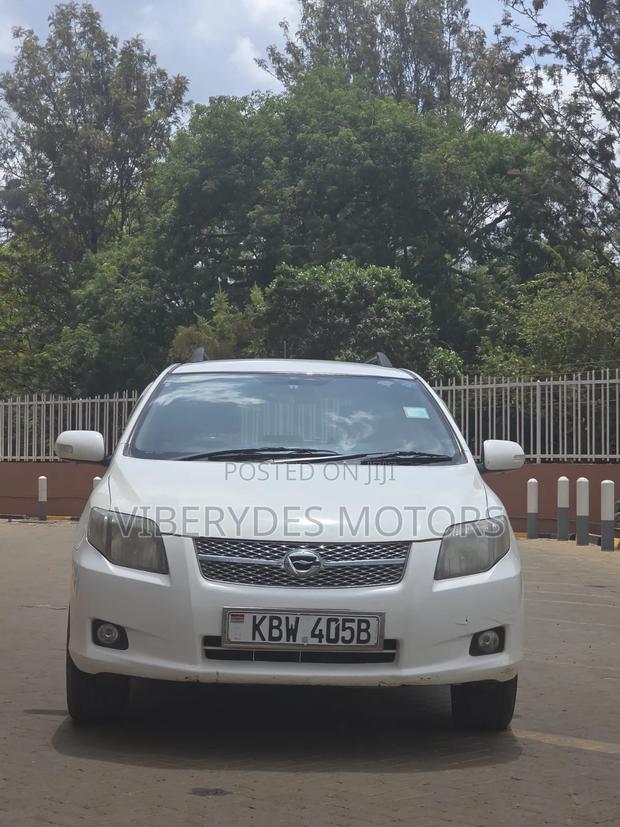 Toyota Corolla Fielder 2008 White