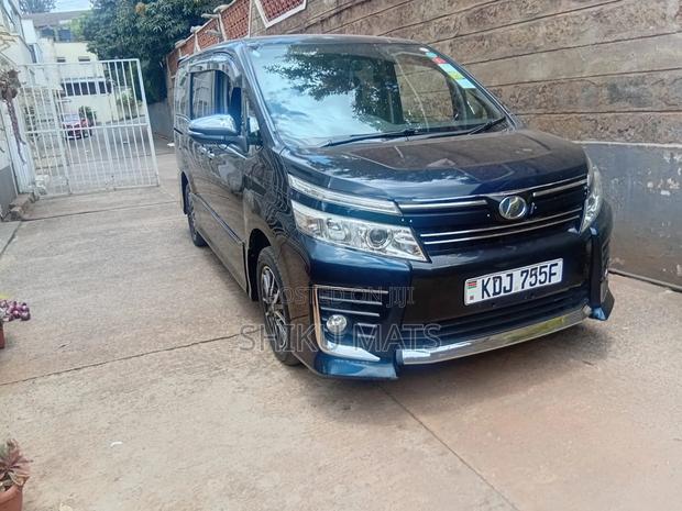 Toyota Voxy 2016 Black