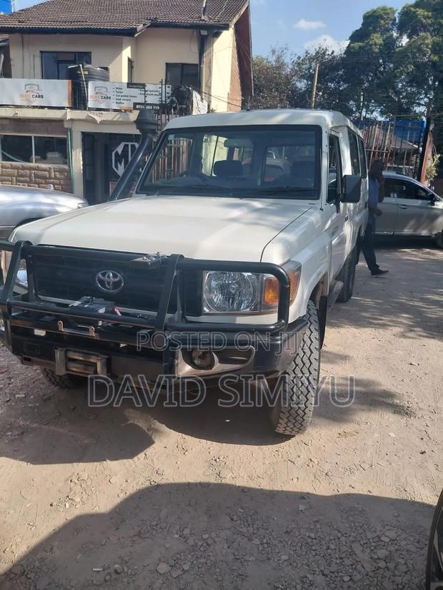 Toyota Land Cruiser 2020 White