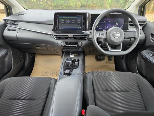 Nissan Note 1.2 Hybrid 2021 Green