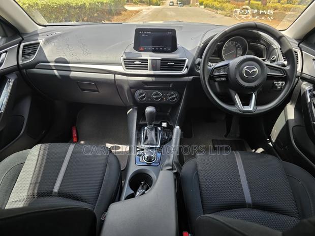 Mazda Axela 2019 Silver
