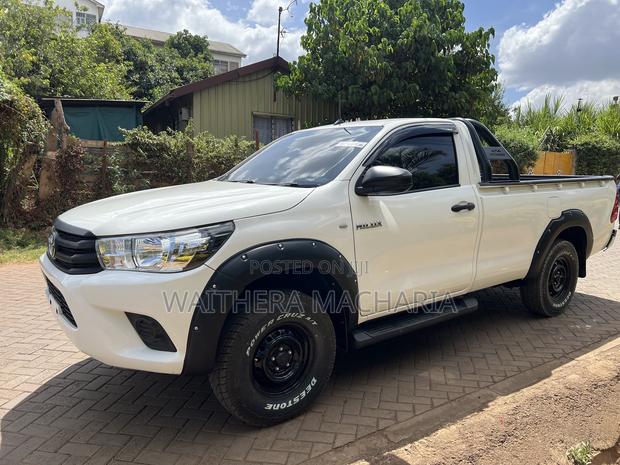 New Toyota Hilux 2019 White
