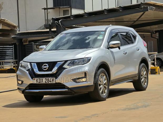 Nissan X-Trail 2.0 Petrol AWD 2019 Silver