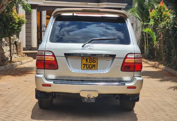 Toyota Land Cruiser 2002 Silver