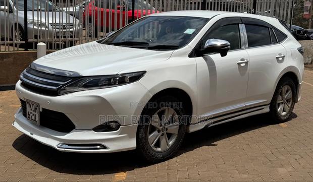 Toyota Harrier 2.0 2015 Off white