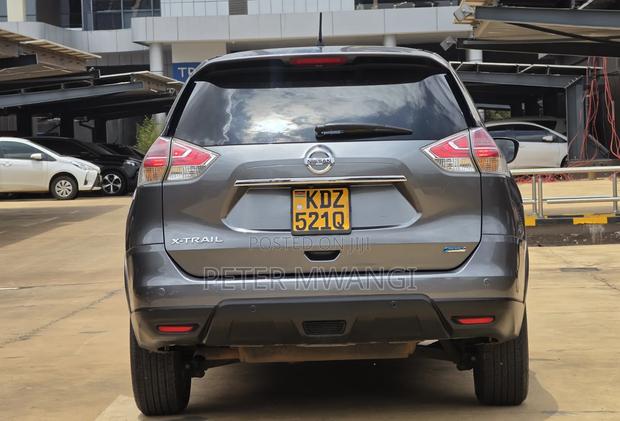 Nissan X-Trail 2015 Gray