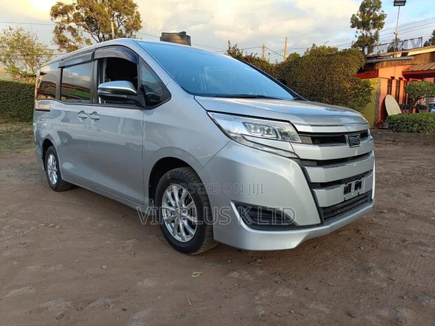 Toyota Noah 2.0 FWD (8 Seater) 2019 Silver