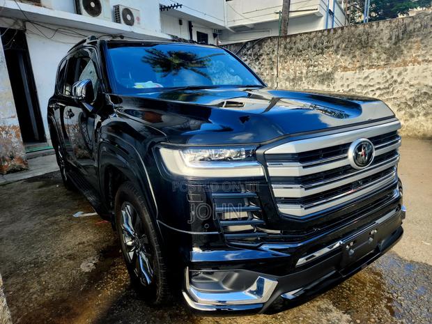 Toyota Land Cruiser 2023 Black