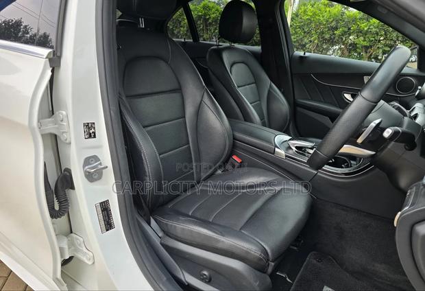 Mercedes-Benz C200 2019 White