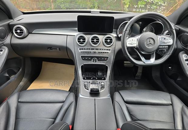 Mercedes-Benz C200 2019 White