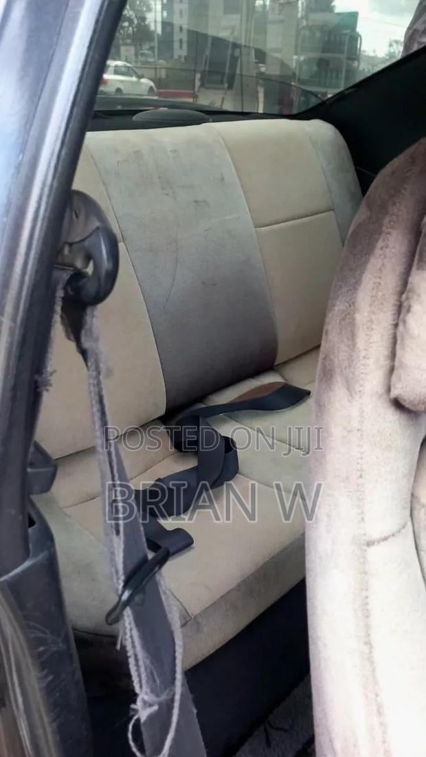Toyota Corolla 2004 Gray