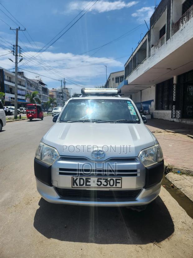 Toyota Succeed 2015 Silver