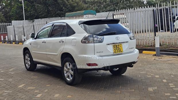 Toyota Harrier 2007 White