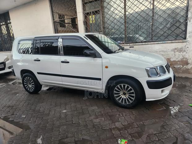 Toyota Succeed 2012 White