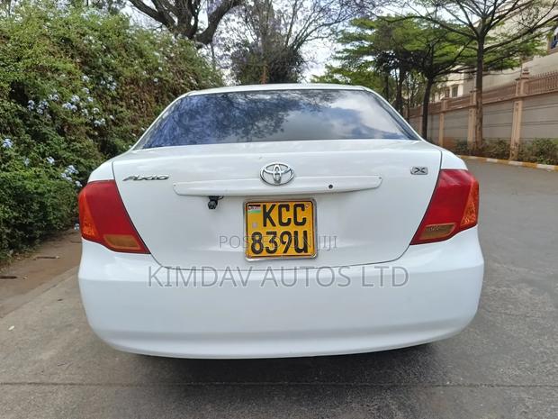 Toyota Axio 2009 White