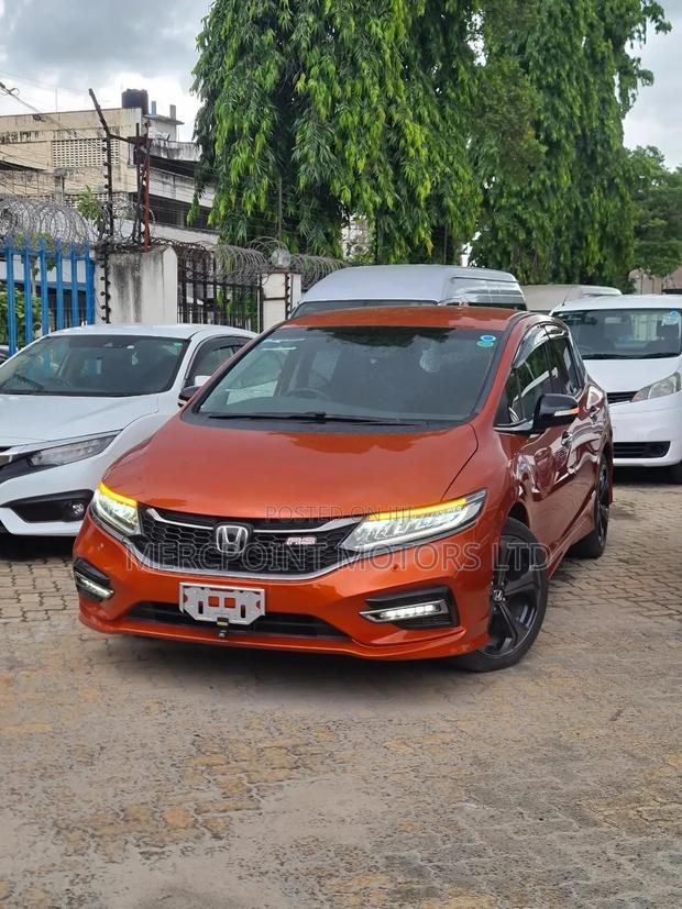 Honda Jade 2019 Orange
