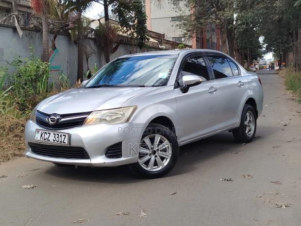 Toyota Axio 2013 Silver