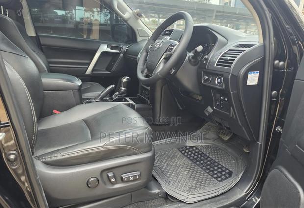Toyota Land Cruiser Prado 2020 Black