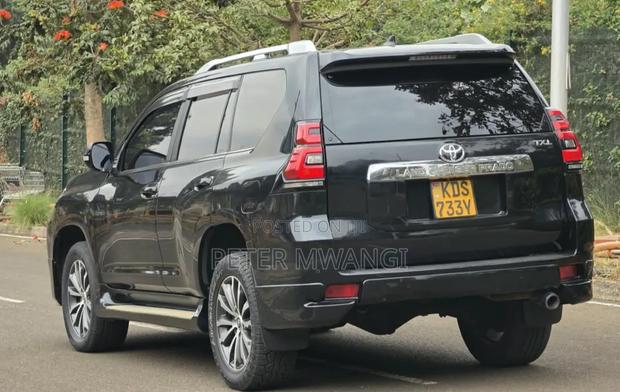 Toyota Land Cruiser Prado 2020 Black