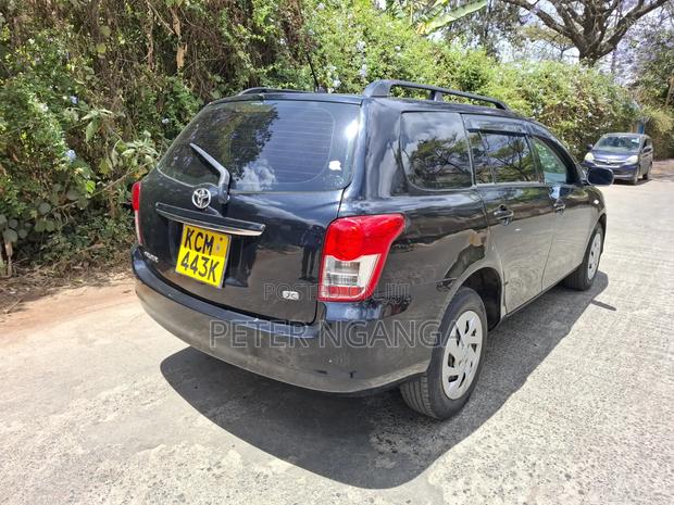 Toyota Corolla Fielder 2011 Black