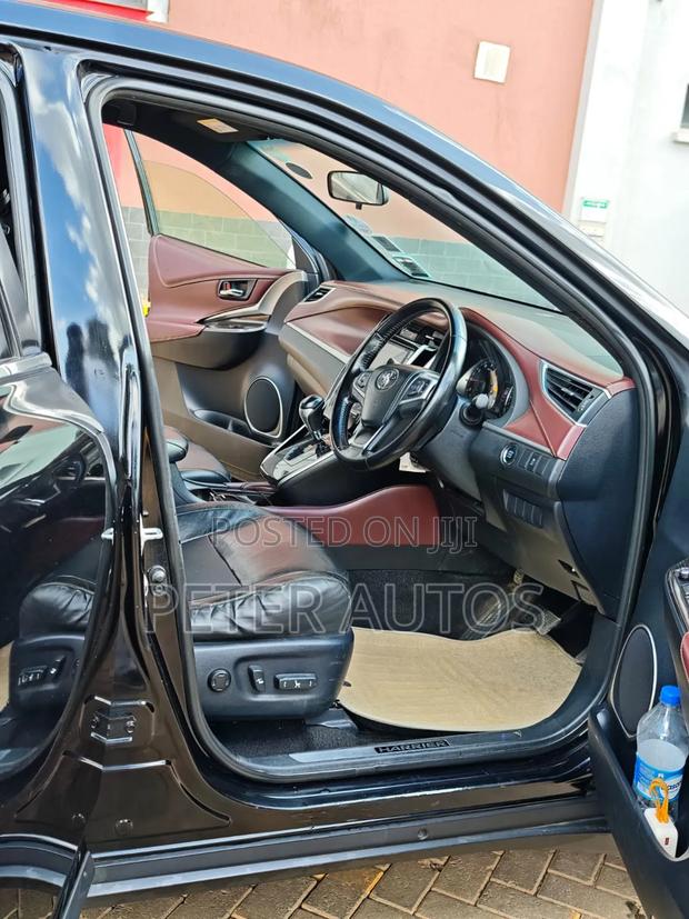 Toyota Harrier 2.0 2014 Maroon