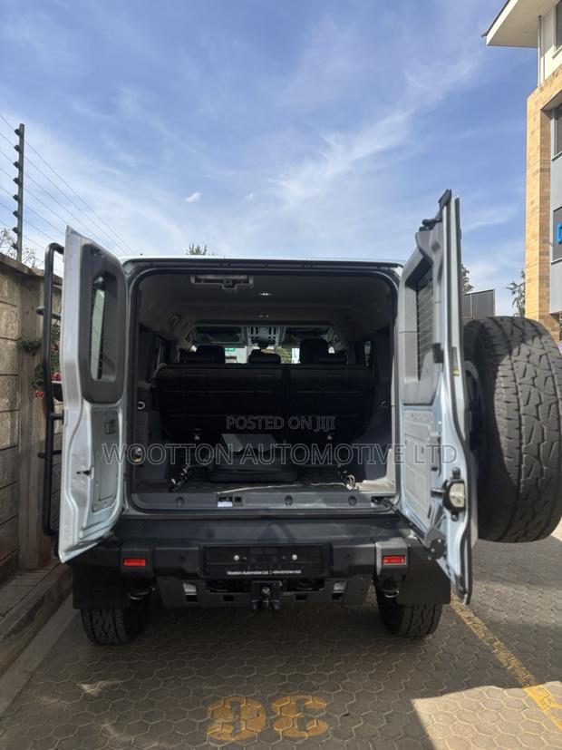 New INEOS Grenadier Fieldmaster 4WD 2024 Silver